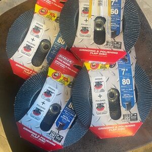 4 Grinding & Polishing Flap Disc. 1 - 7 Inch, 60 Grit & 3 - 7 inch 80 grit.